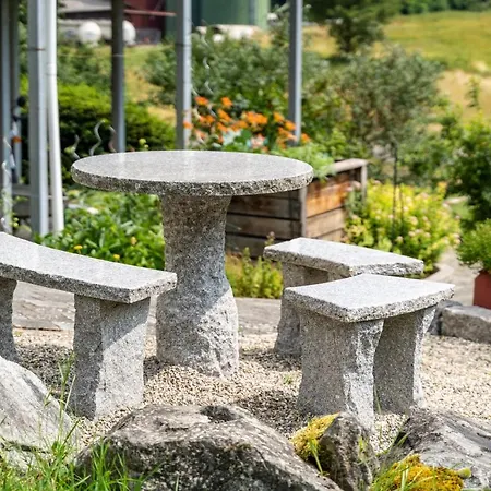 Haus 23 אטנהיים